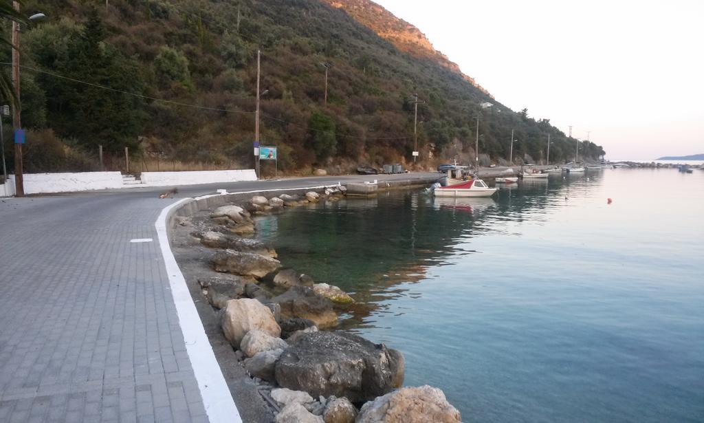 Апартаменти Porto Poros Мікрос-Гіалос Екстер'єр фото