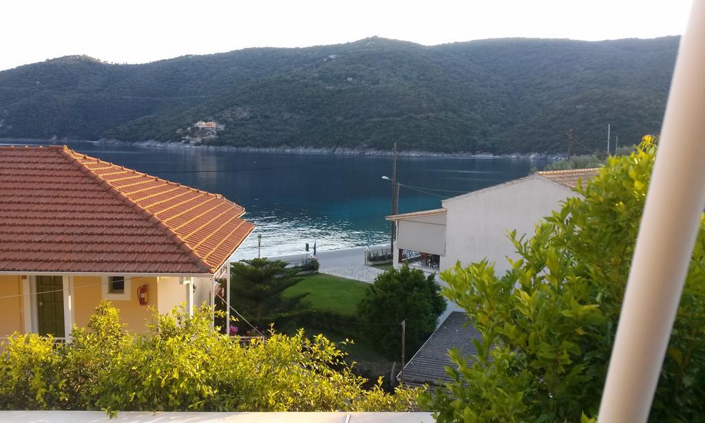 Апартаменти Porto Poros Мікрос-Гіалос Екстер'єр фото