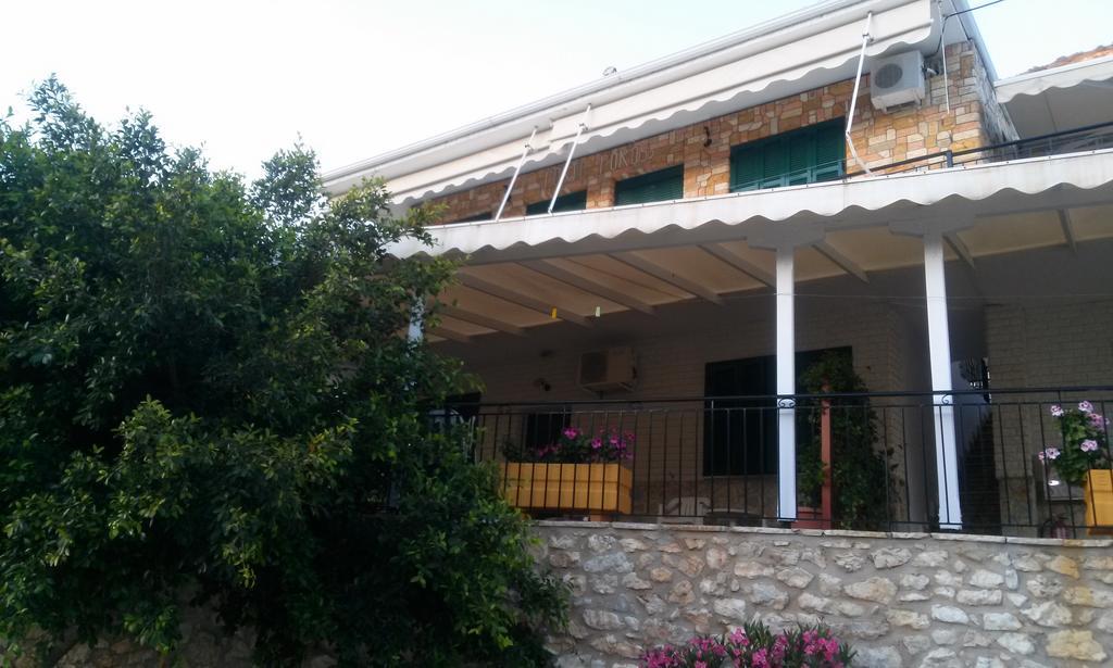 Апартаменти Porto Poros Мікрос-Гіалос Екстер'єр фото